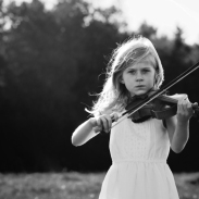 nh-child-photographer-violin-2